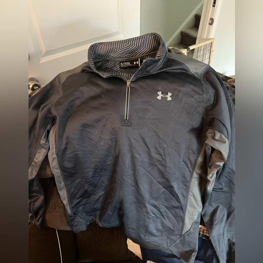 Under Armour fleece pullover